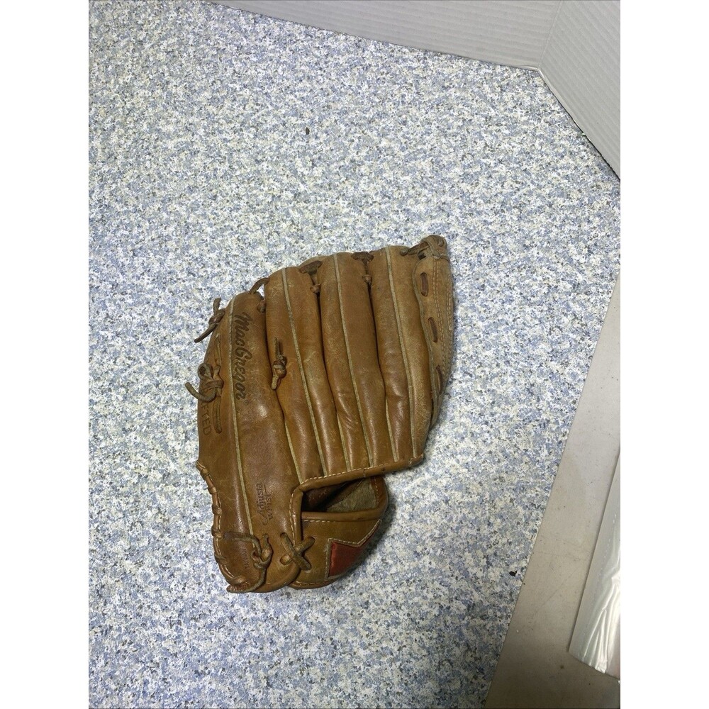 MacGregor K2397 Willie Randolph 10” Right Hand Throw Leather Baseball Glove